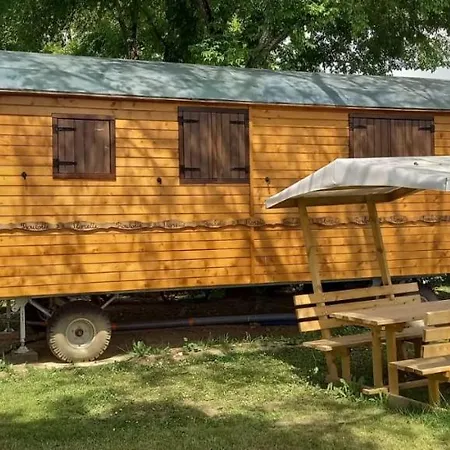 Camping De Rouergue Villefranche-de-Rouergue Exterior foto